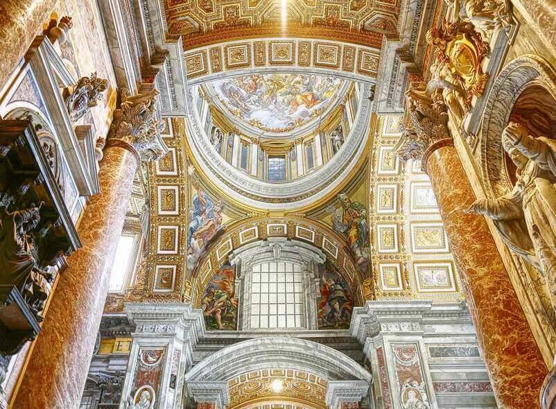 Visit the St. Peter's Basilica's interior in vatican city