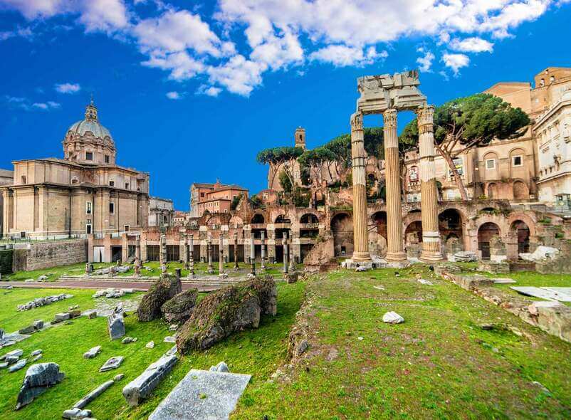 Beautiful view of the colosseum park of colle oppio.