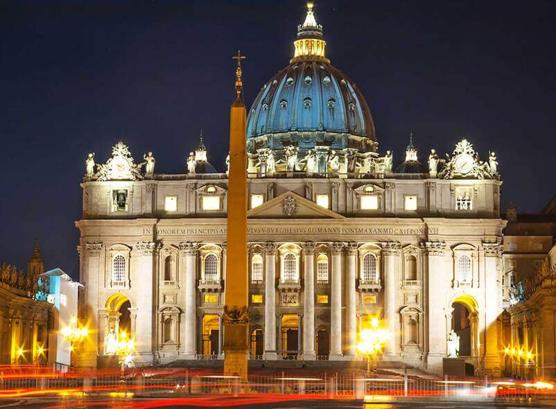 vatican tour at night