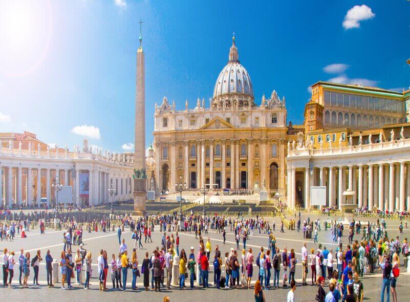 Admire the beauty of Vatican city with an exclusive guided tour