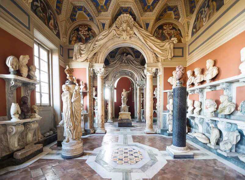 Enjoy the hidden collections of the Vatican Museums