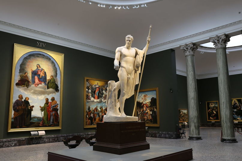 Gallery of Statues in the Vatican Museum - Rome Tour Tickets