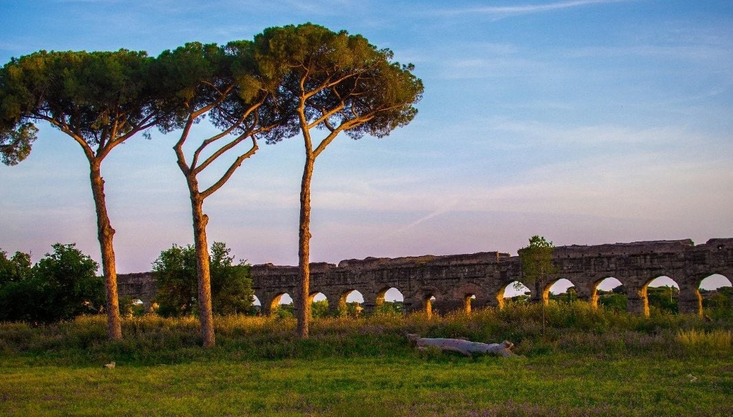 Amazing family picnic, cycling, or running in Rome’s Aqueduct Park