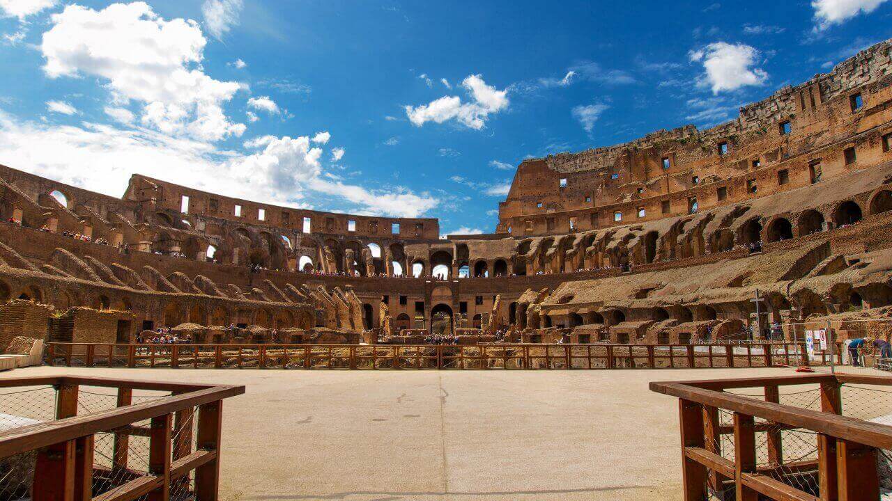 Know the Gladiator's brutal shows in the Roman Colosseum with Rome Tour Tickets