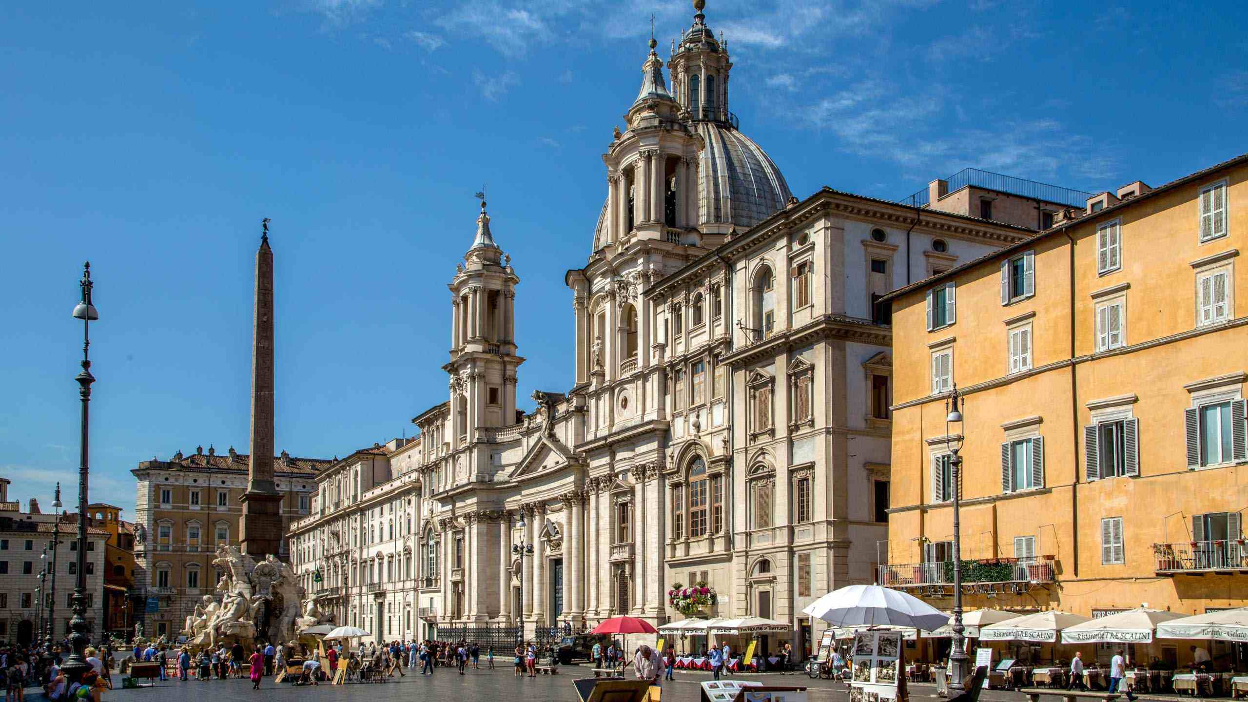 Explore the Rome with the hop-on-hop-off bus tour