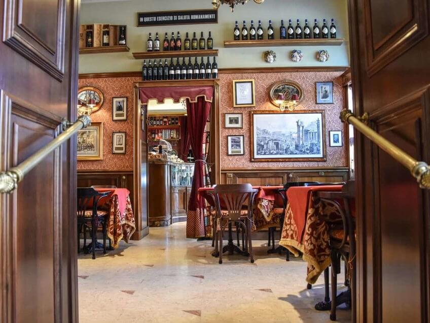 A Comprehensive Tour of The Colosseum's underground in Rome