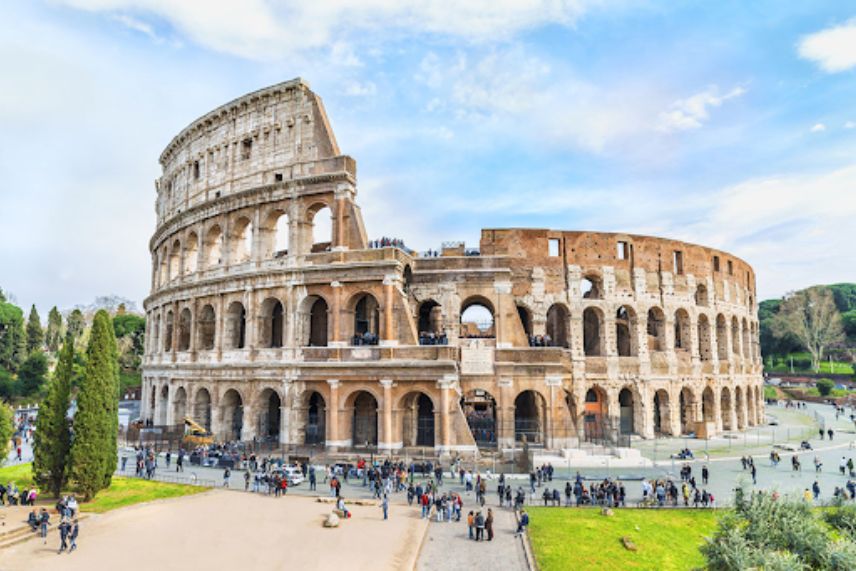 Colosseum is the well-known tourist destination in Rome, Italy