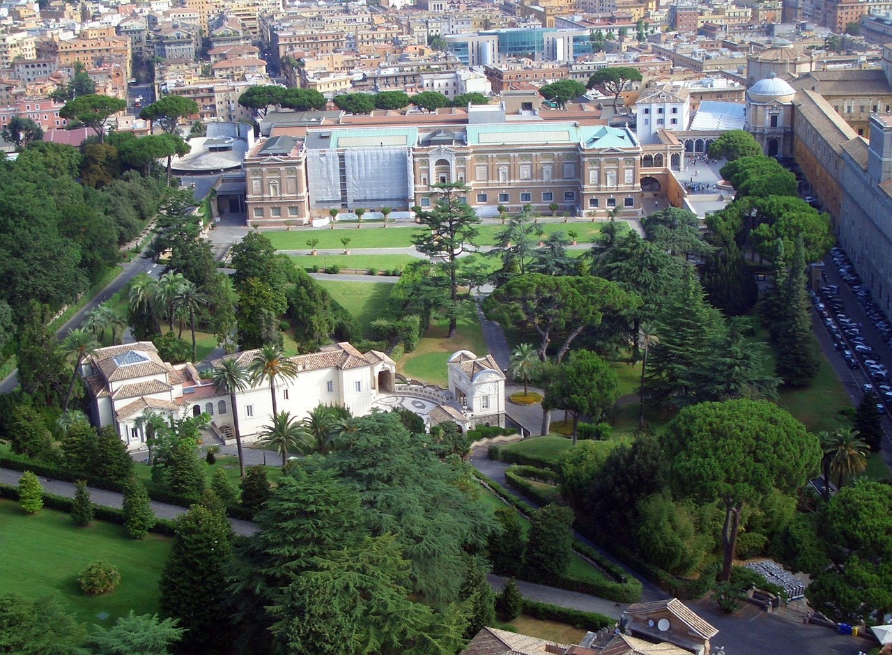 A Guide to Vatican Gardens Open Bus Tours & Tickets in Italy